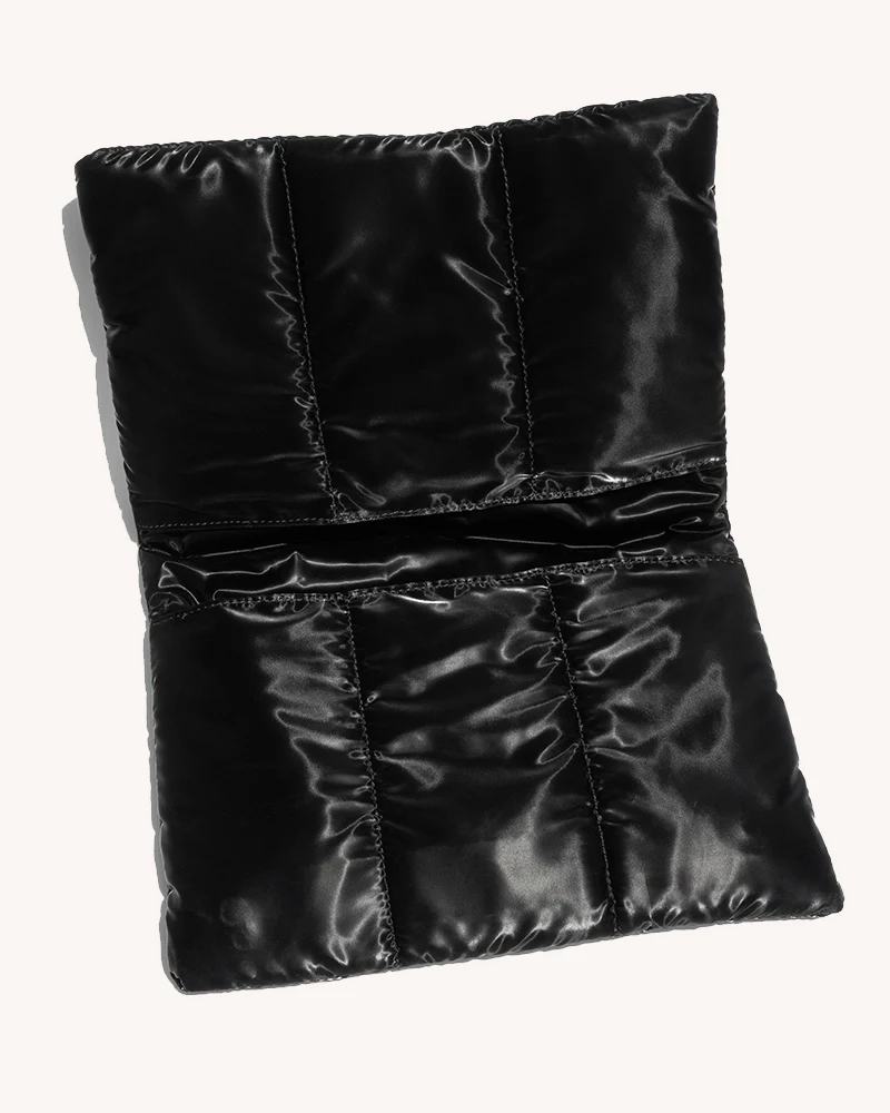 IN HER BAG - DEZI TRAVEL PUFF CASE - Image 6